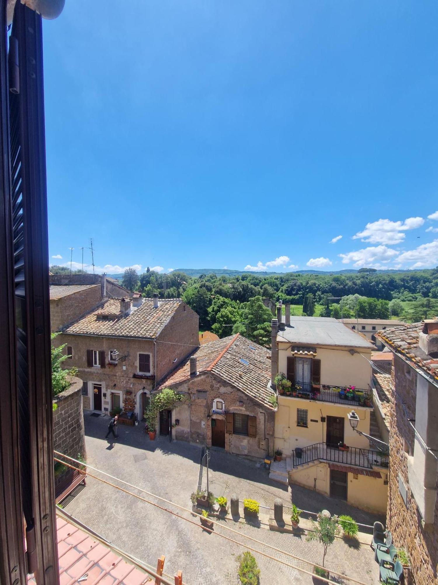 Piazza Duomo Casa Vacanze Sutri Extérieur photo