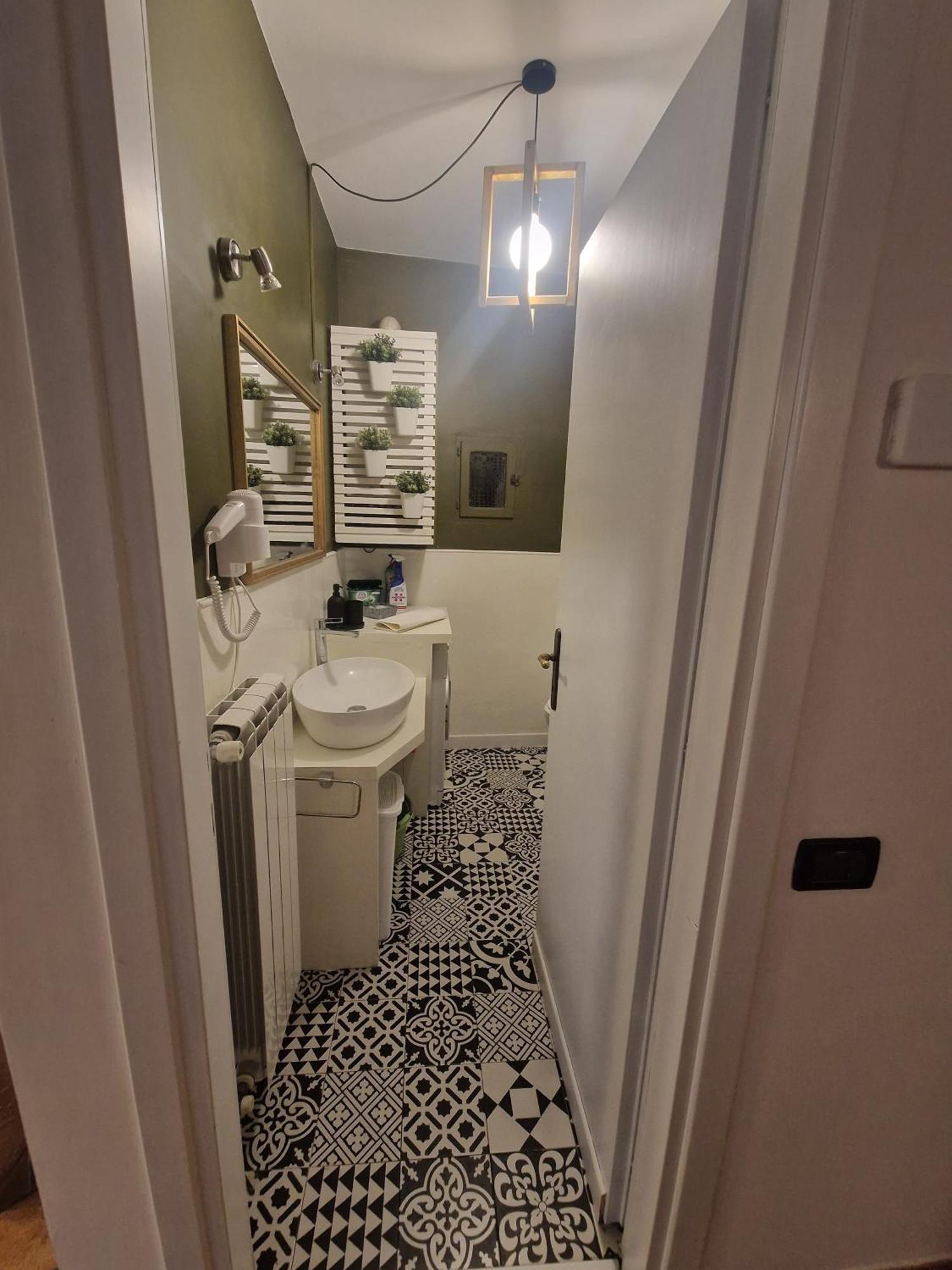 Piazza Duomo Casa Vacanze Sutri Extérieur photo
