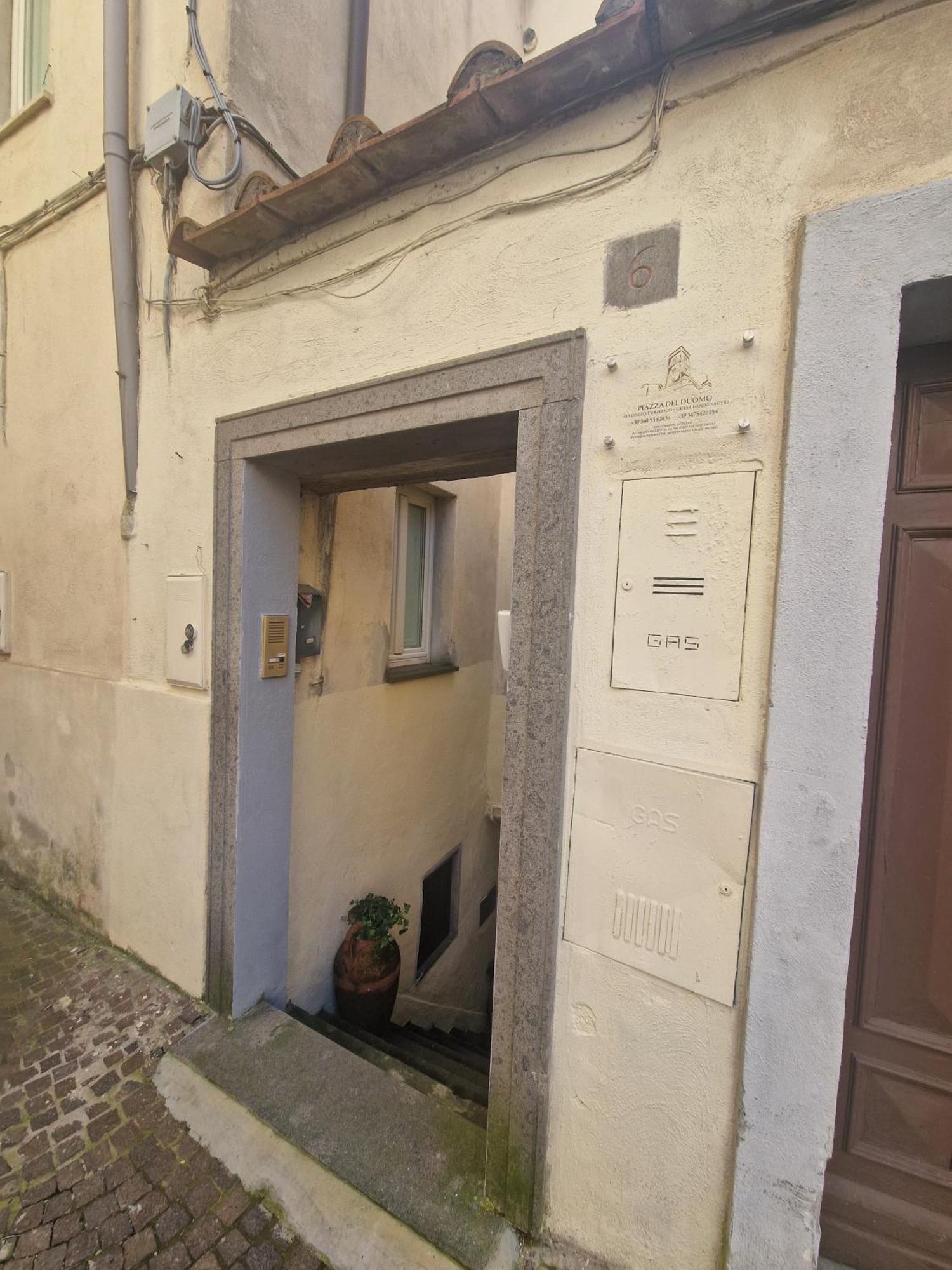 Piazza Duomo Casa Vacanze Sutri Extérieur photo